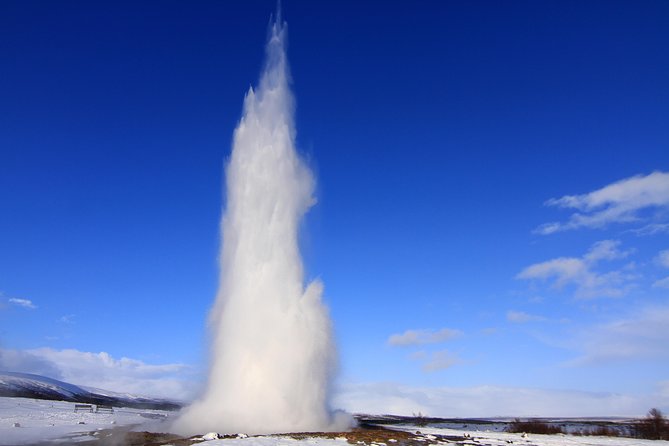 Fontana Geothermal Spa and Golden Circle Tour From Reykjavik - Timing, pickup, and what to pack