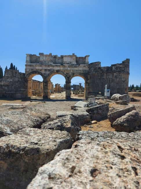 From Alanya: 1 Day Pamukkale & Hierapolis Tour - Cleopatra Antique Thermal Pool and the columned ruins
