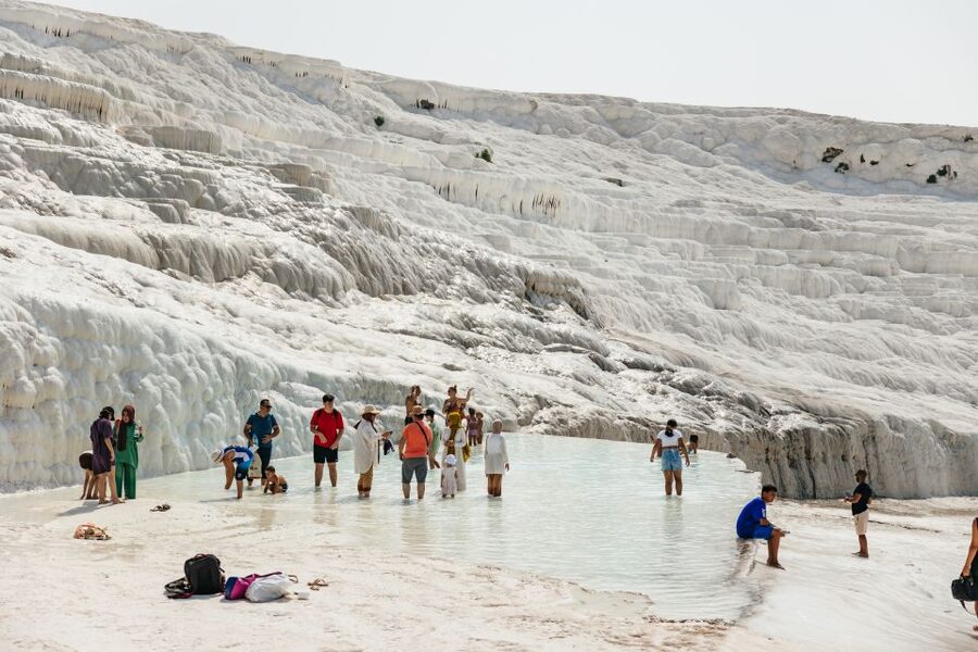 From Antalya/Kemer: Pamukkale and Hierapolis Tour with Lunch - The early pickup and long drive