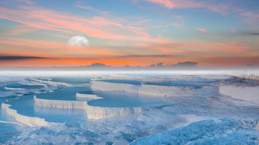 From Antalya/Kemer: Pamukkale Tour with Lunch and Transfers - Who should book this tour?