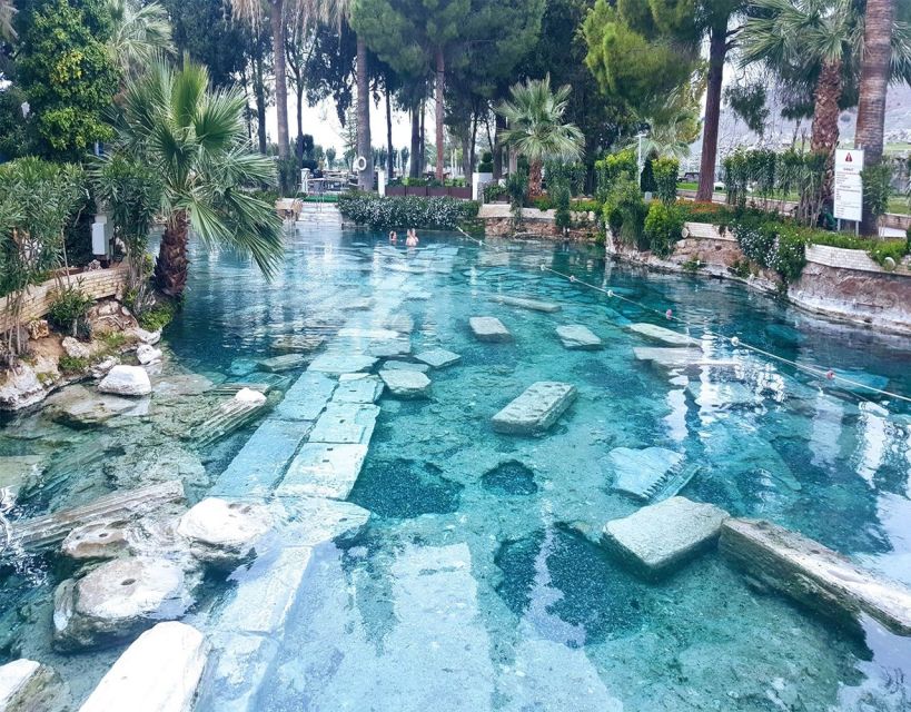 From Fethiye: Pamukkale & Hierapolis Day Trip w/ Meals - The guides can make or break the coach ride