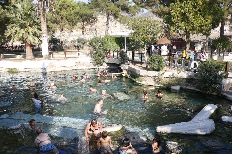 From Istanbul: Ephesus and Pamukkale 2-Day Trip - Guides, drivers, and the small-group setup