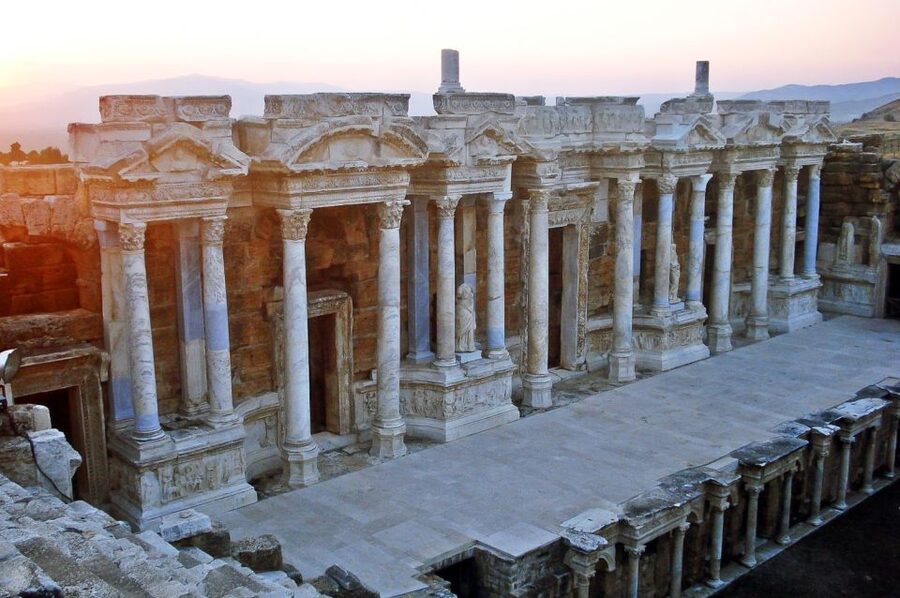 From Istanbul: Private Pamukkale and Hierapolis Day Tour - What the private format changes