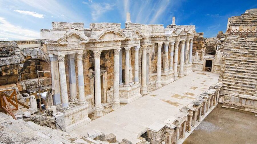 From Izmir: Pamukkale Guided Tour with Lunch - Walking through Hierapolis