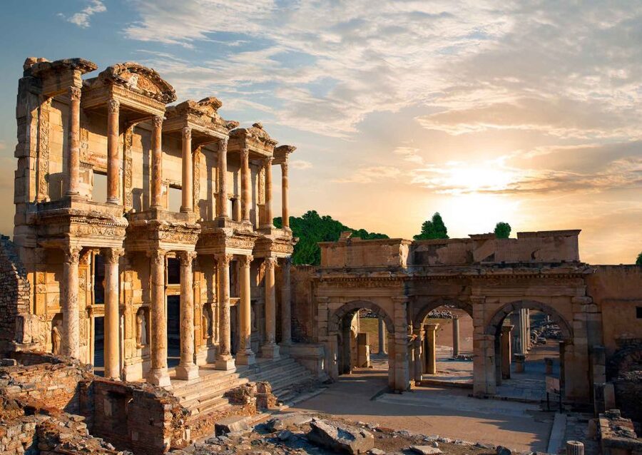 From Izmir: Private Ephesus & Pamukkale 1 Day Trip - Lunch before the second ancient site