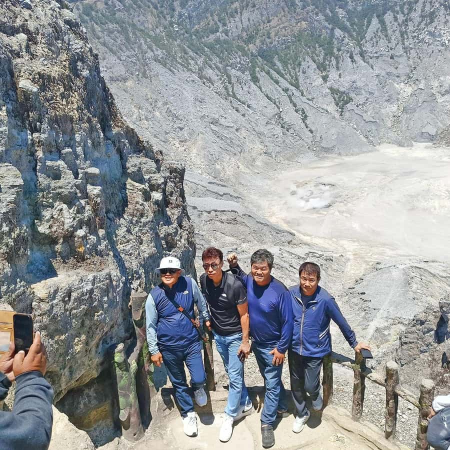 From Jakarta : Volcano, Tea & Rice Fields, Hot Spring - Why this Jakarta to Bandung day trip works