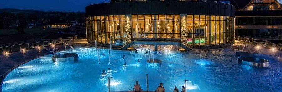 From Kraków: Thermal Baths Evening or Morning Experience - The two-hour drive from Kraków