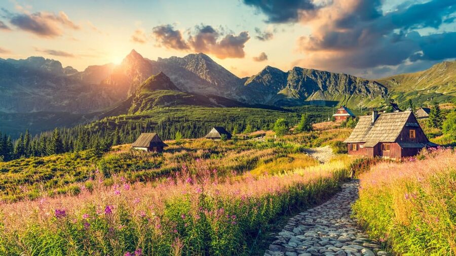 From Krakow: Zakopane Tour with Thermal Spa & Hotel Pickup - Two and a half hours in the thermal pools