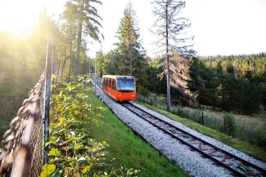 From Krakow: Zakopane Tour with Thermal Spa & Hotel Pickup - The long road south from Krakow
