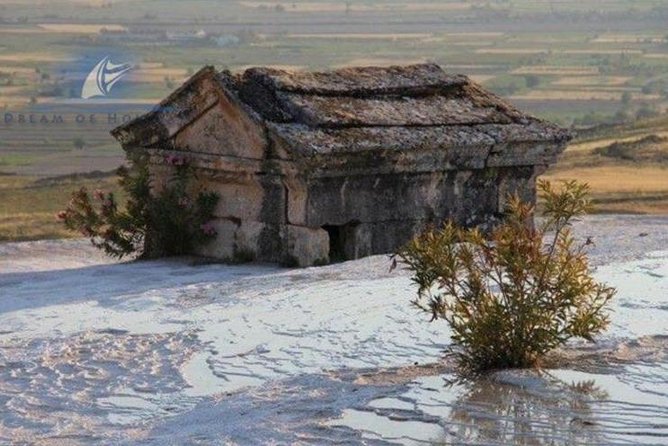 From Marmaris Pamukkale 1 Day Tours - Walking across Pamukkale’s white terraces