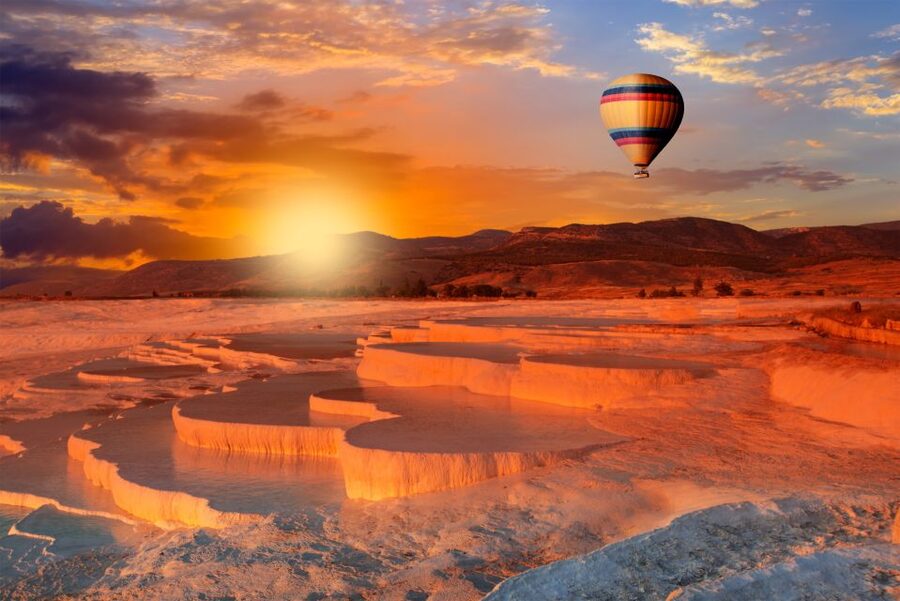 From Marmaris: Pamukkale Evening Tour with Transfer & Dinner - Why the evening timing works so well