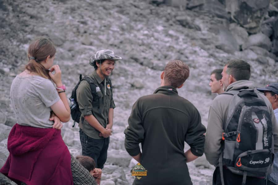 From Medan: Mount Sibayak Sunrise Hike & Natural Hot Spring - Hot springs after the hike