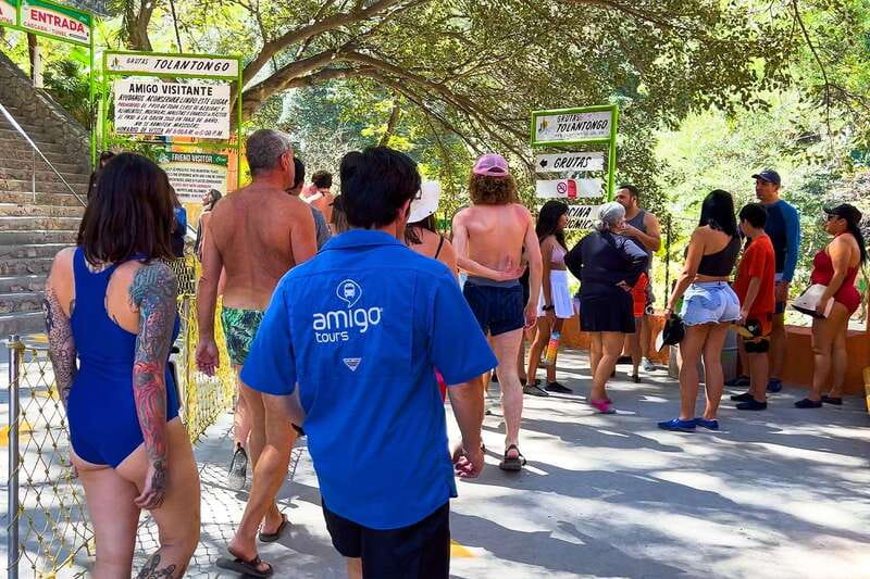 From Mexico City: Tolantongo Hot Springs Day Trip with Guide - First views of Tolantongo and the guided visit