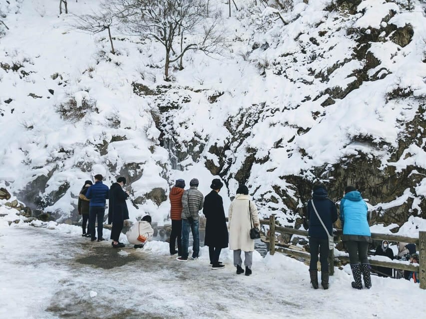 From Nozawa Onsen: Snow Monkeys and Zenko-ji Day Trip & Sake - Zenko-ji and Nagano’s Buddhist heart