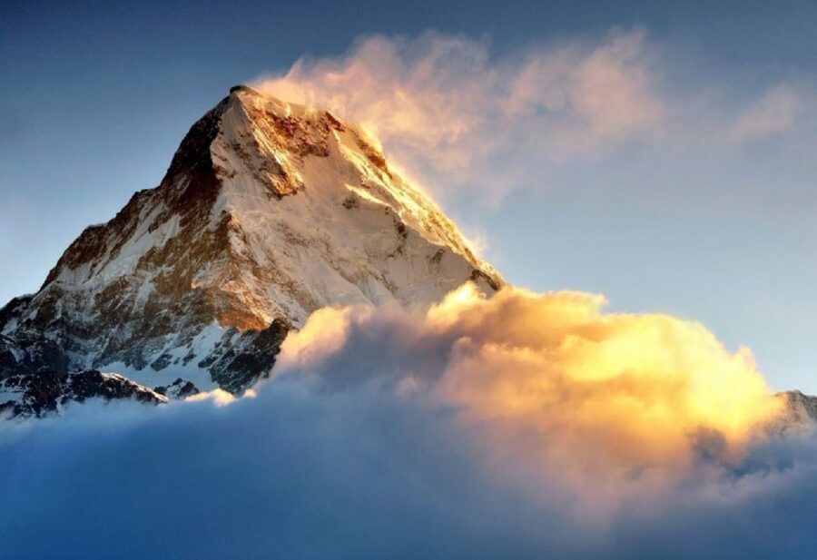 From Pokhara: 5-Day Annapurna Basecamp Trek with Hot Springs - Guides who can shape the experience