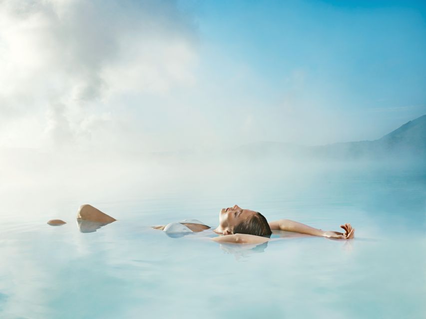 From Reykjavik: Blue Lagoon Admission with Transfers - How crowded and comfortable is the spa?