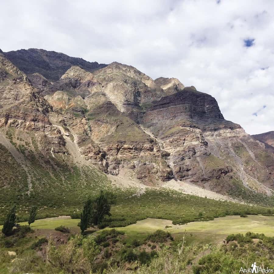 From Santiago: Maipo Canyon Volcano and Hot Spring Tour - Who should book this day trip