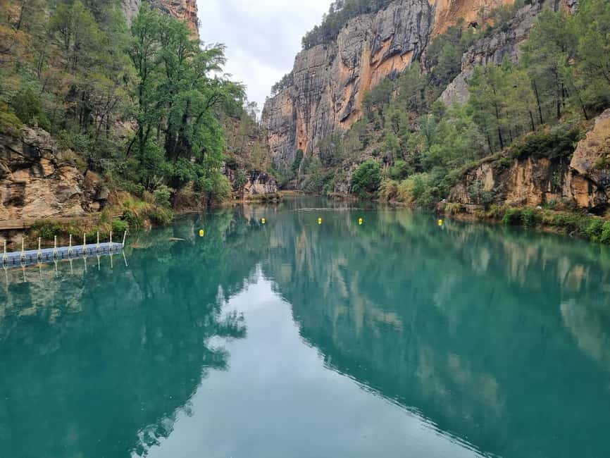 From Valencia: Full Day Tour to Montanejos & Thermal Pools - Guides, group mood, and how the day runs