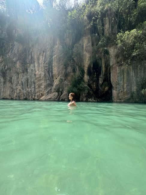 From Valencia: Hot Springs + Waterfalls + Surprise Stop - Navajas and the Salto de la Novia waterfall
