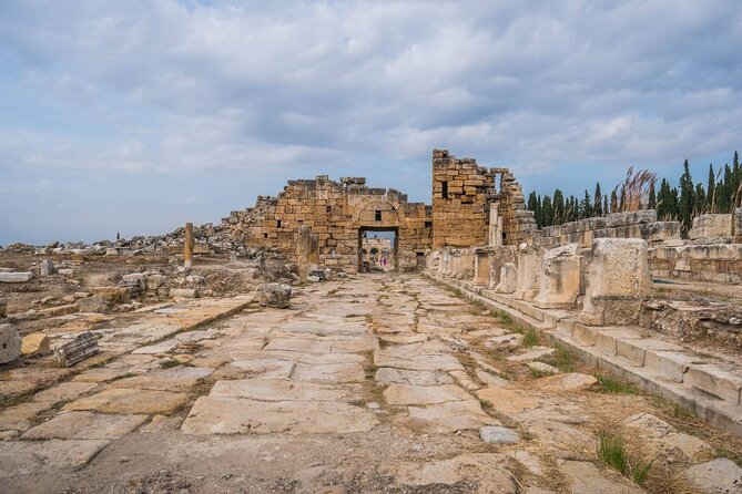 Full Day Pamukkale and Hierapolis Tour from Izmir - The early departure and four-hour drive
