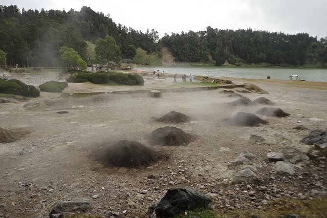 Full-Day Private São Miguel Tour with Furnas and Hot springs - Caldeira das Furnas and active volcanic ground