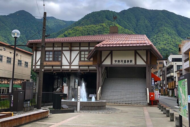 Full Day Tour to Kurobe Gorge and Unazuki Onsen from Kanazawa - The Kurobe Gorge trolley to Nekomata Station