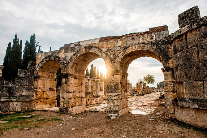 Full-Day Tour to Pamukkale and Hierapolis from Antalya City - Comfort, timing, and group handling