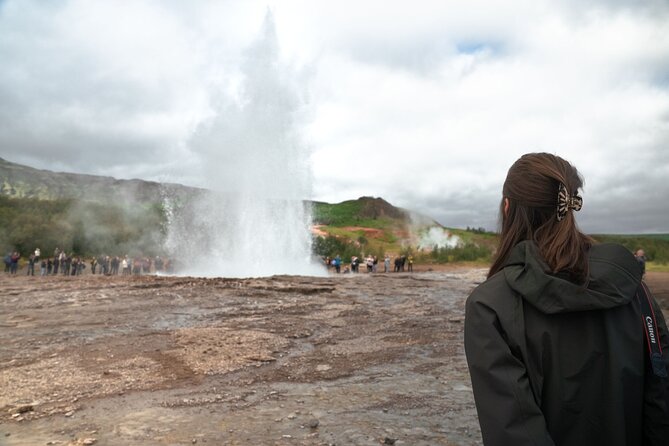 Golden Circle Classic Tour with Secret Lagoon Relaxation - Timing, group size, and comfort on the road