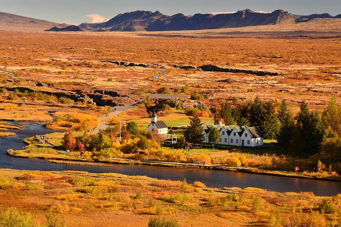 Golden Circle & Secret Lagoon Small-Group Tour from Reykjavik - The small minibus and the seat question