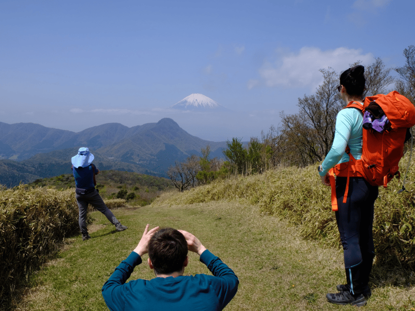 Hakone: Traverse the Hakone Caldera and Enjoy Onsen - Three hours along Hakone’s outer rim