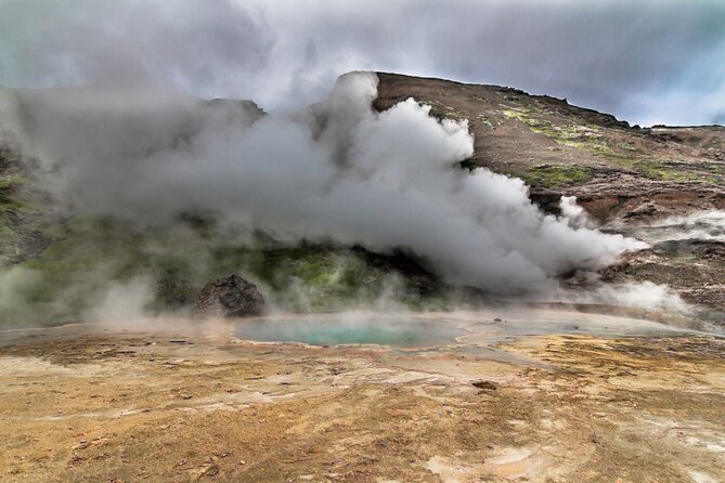 Helicopter Flight Over Geothermal Landscapes from Reykjavik - Why the $514.18 price can make sense