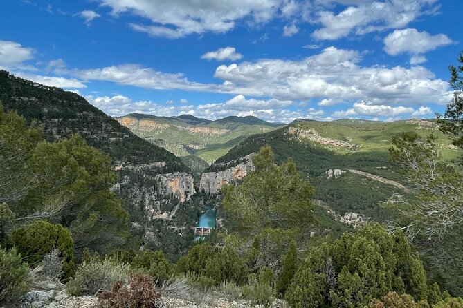 Hiking in Montanejos and swim in Thermal Springs - OFFICIAL GUIDE - How demanding is the hike?