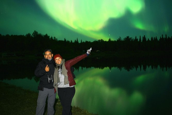 Hot Spring and Northern Lights Photography Tour - Ice Art brings a bright start to the evening