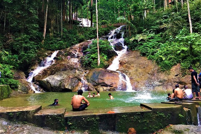 Hot Spring and Waterfall Day Tour - What the private format adds
