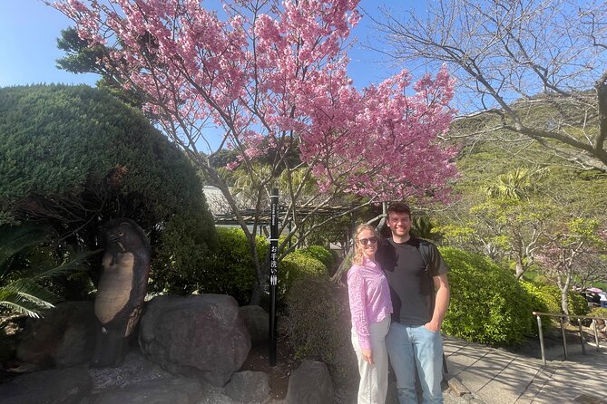 Hot Spring Beppu Onsen with Blue Hell cozy Tour by Car and walk - Walking through Kannawa Onsen