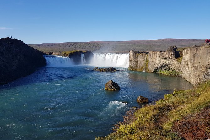 Hot springs and waterfalls, private super jeep tour - Aldeyjarfoss and its basalt columns