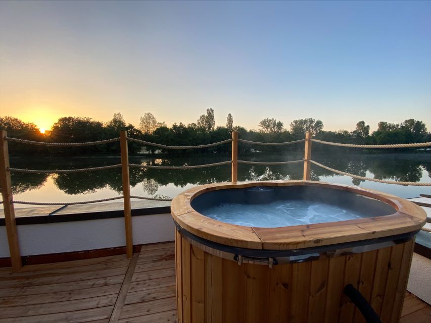 Hot tub and Relaxation - What happens when you arrive