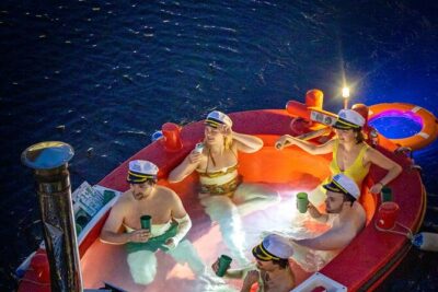 Hot Tub Boat Tour in London – London’s most unique tour