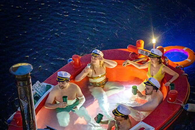 Hot Tub Boat Tour in London - London's most unique tour - Canary Wharf from a warm seat