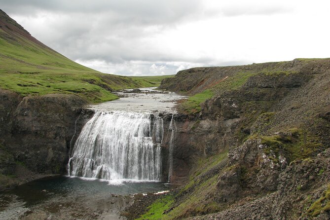 Hvalfjordur & Hvammsvik Hot Springs Private Tour - What the $791.24 price really buys