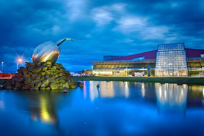 Keflavik Airport Private Transfer To/or from Blue Lagoon - Who will appreciate this service most