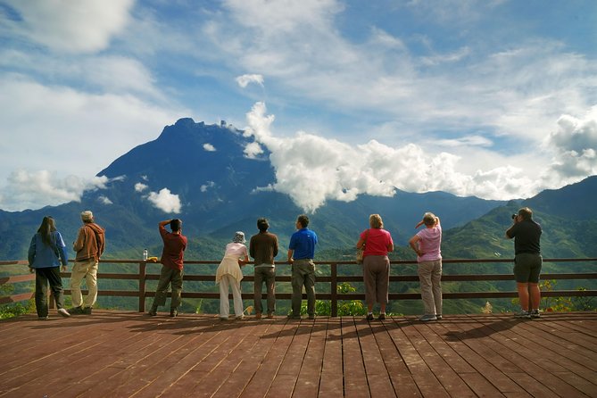 Kinabalu Park & Poring Hot Spring & Canopy Walk - Tamparuli’s suspension bridge and a quick start