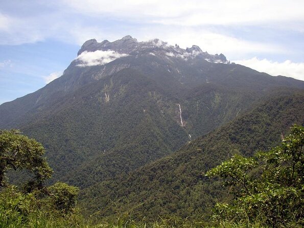 Kinabalu Park & Poring Hot Spring Tour - 7:00 am: Leaving Kota Kinabalu