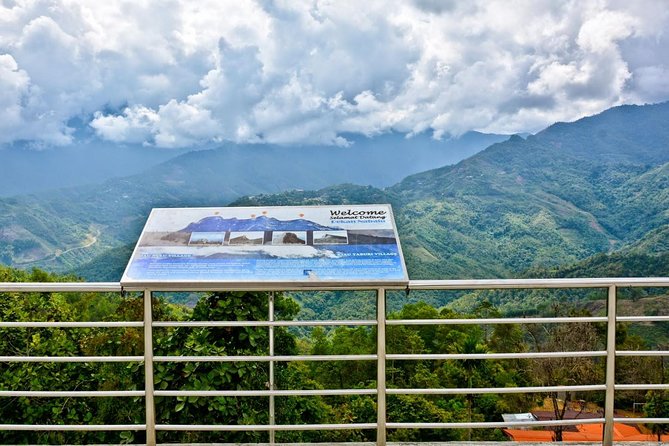 Kinabalu Park & Poring Hot Spring Tour - Nabalu Market: a quick local stop