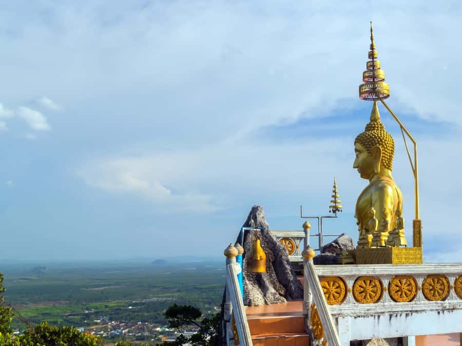 Ko Lanta: Private Tiger Cave, Hot Spring & Emerald Pool Tour - What the private arrangement really adds
