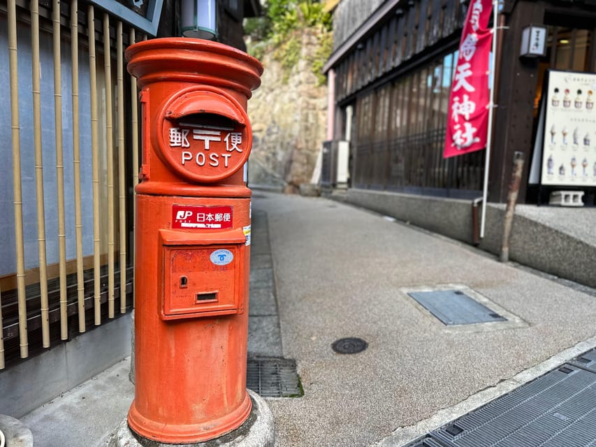 Kobe: Arima Onsen Culinary Stroll & Food Tasting Tour - Walking the Wooden Streets of Arima