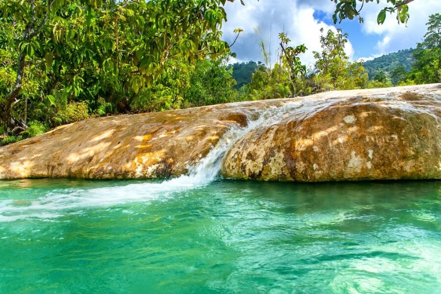 Krabi: Klongtom Hot Spring, Emerald Pool and Tiger Cave Tour - Who will enjoy this tour most