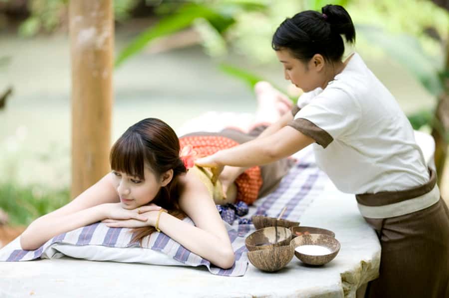Krabi: Private Full-Day Hot Spring Spa Package - A neck and shoulder massage beside the water
