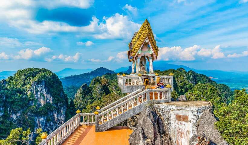 Krabi: Tiger Cave Temple, Emerald Pool and Hot Springs Tour - Krabi Hot Springs: warm water and a little less time