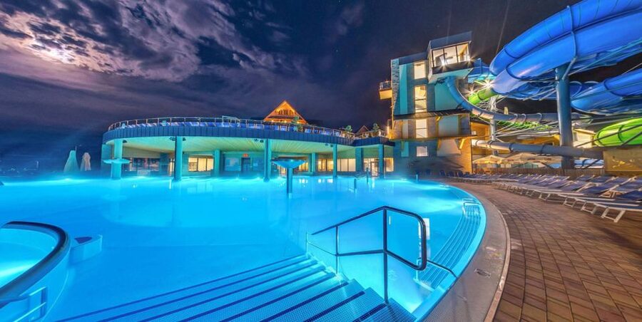 Krakow: Chocholowskie Baths with Ticket and Transportation - Zakopane and the promise of mountain time